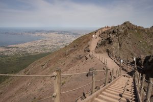 Vesuvius_Crater_Hiking